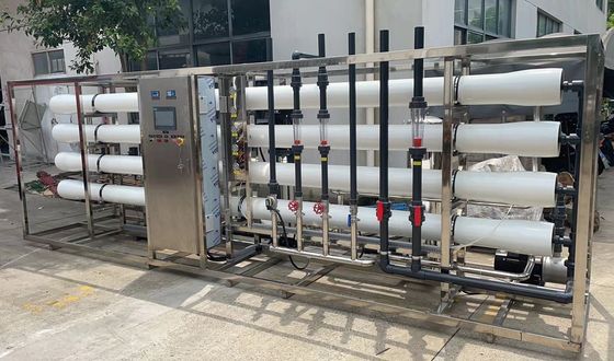 RO Sistema de osmose reversa para taxa de filtração 0,0001 Microns e soluções de purificação de água